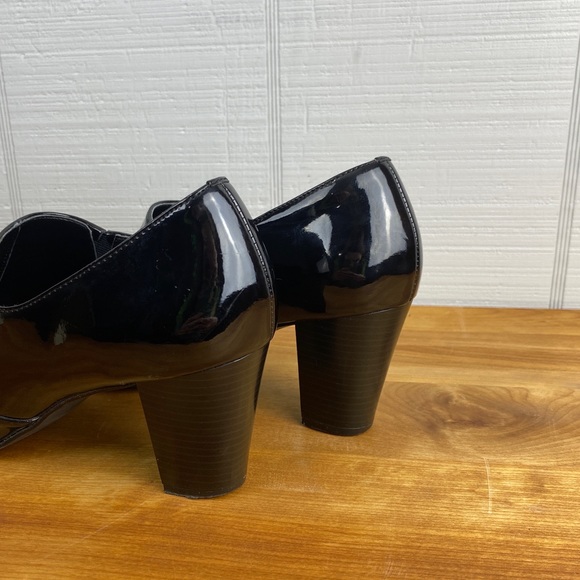 Studio Works Black Patent 50s Style Office Shoe Slip On Heel Button Accent 8.5 - Picture 4 of 7